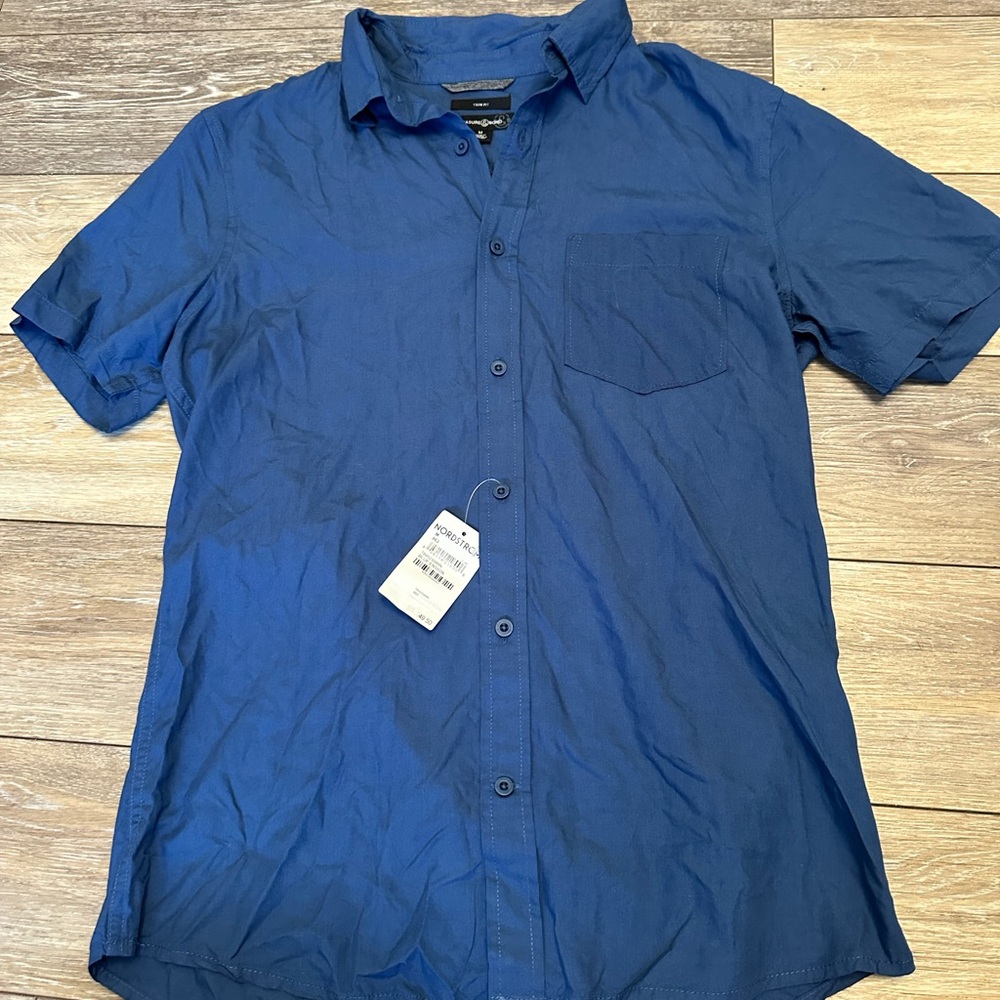 Treasure & Bond Blue button down short sleeve shirt